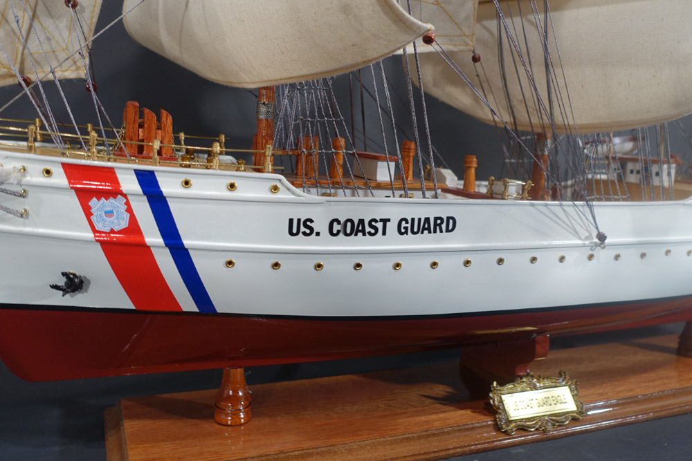 モデルシップ 「USコーストガードイーグル アメリカ」 94cm